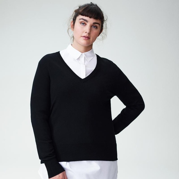 Universal Standard Sweaters Merino Wool Vneck Black 18 New Poshmark